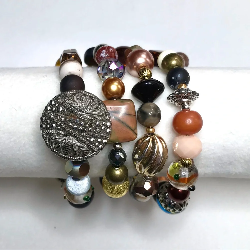 Handmade Bracelet with Vintage and Modern Elements (NB62-1H) New Without Tags - Picture 2 of 9